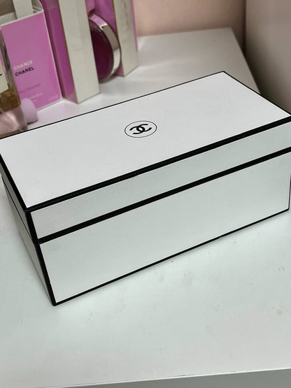 230526-102 Chanel Limited edition miniQ 4ml 0.1 oz