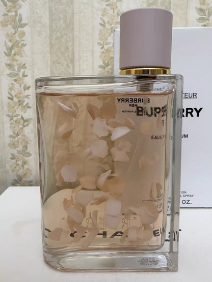 070526-72 Burberry Flower Her Petals Perfume 88ml 3 oz