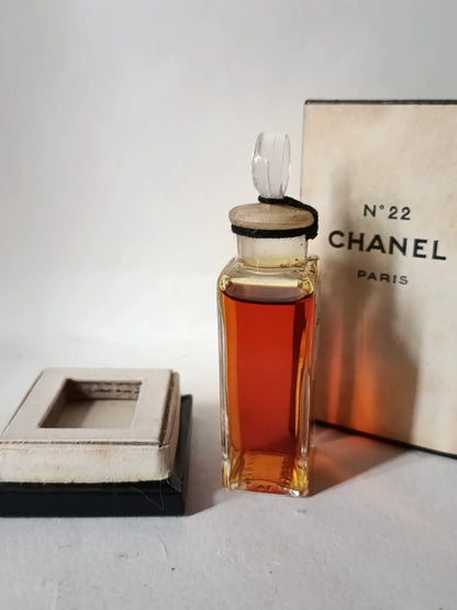 130125-48 Chanel No. 22 7.5ml 1/4 oz Parfum Perfume