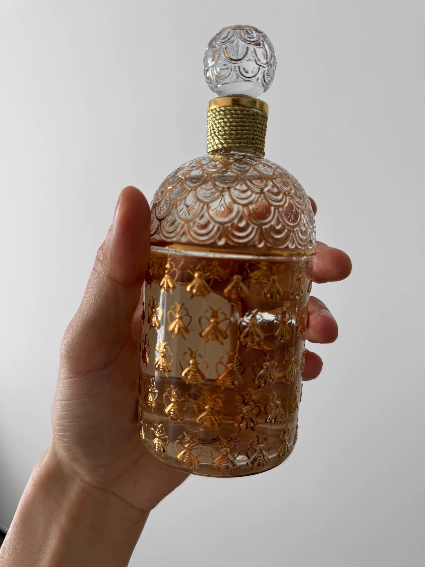 100926-79 Guerlain 250ml 8.5 oz