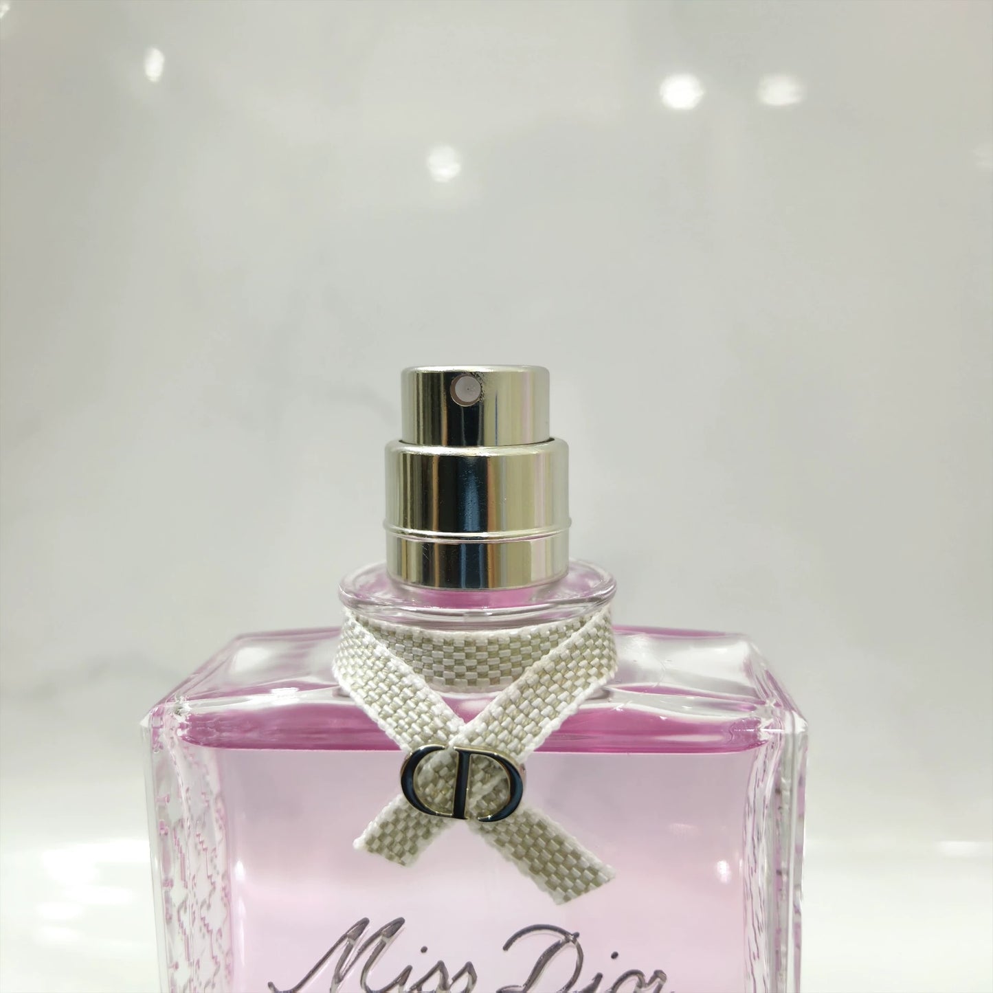 200525-29 Christian Dior  Miss Dior Rose Essence 100ml 3.4oz