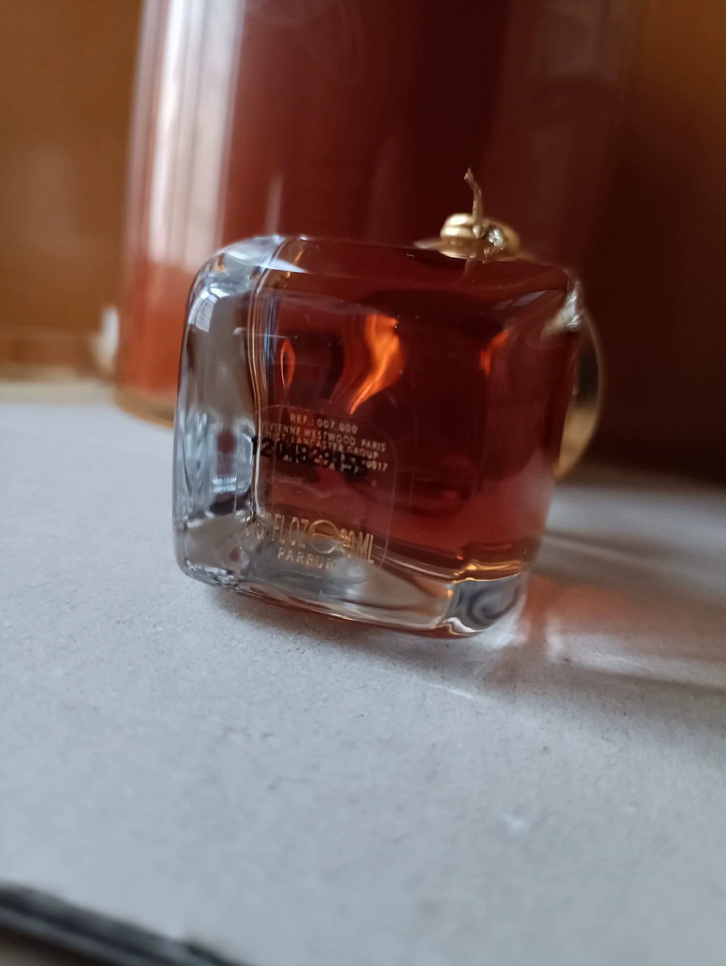 190526-149 Vivienne Eastwood Queen 20ml 0.7 oz