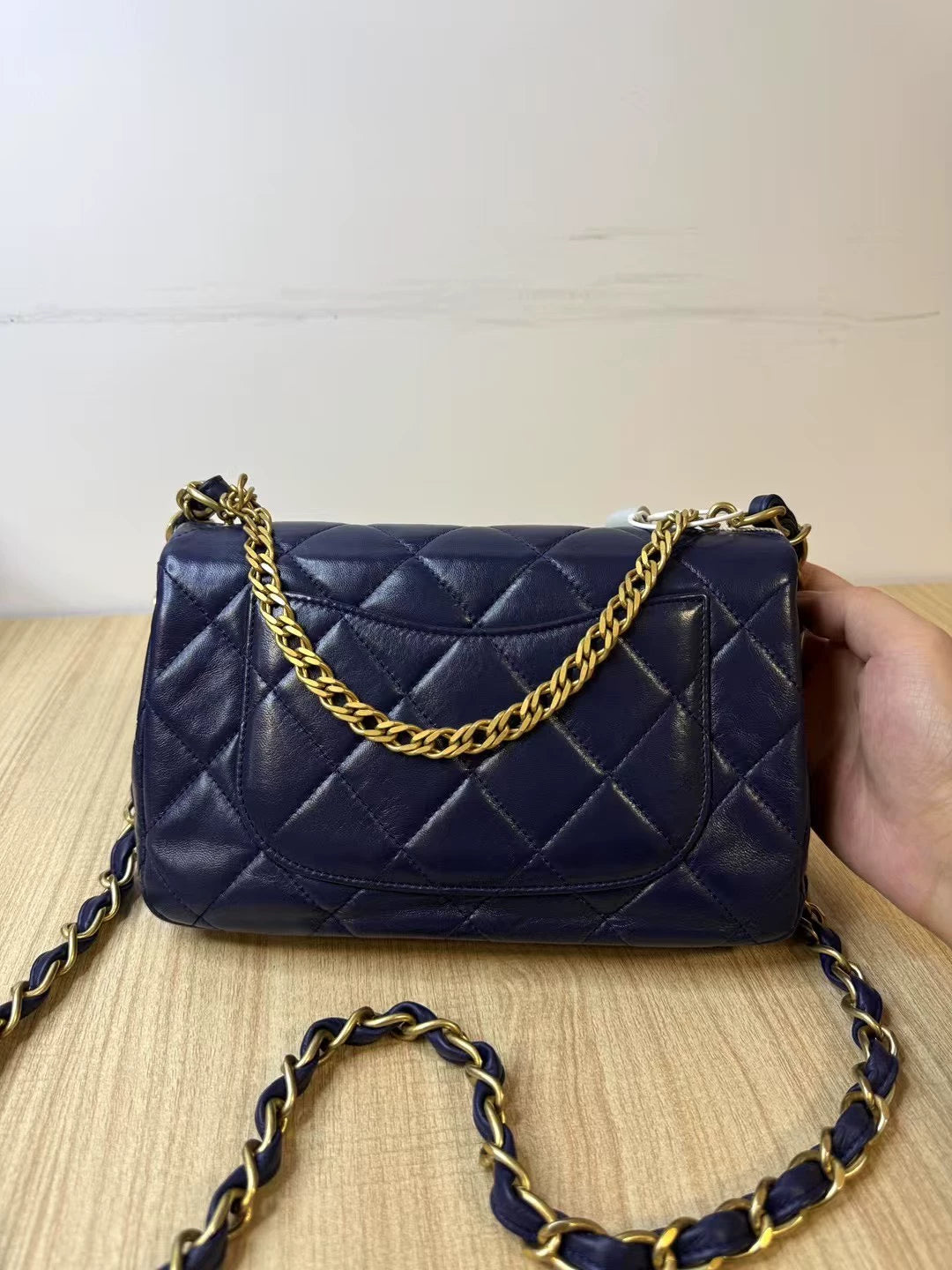 150626-bag-27 Chanel 22s blue gold handbag