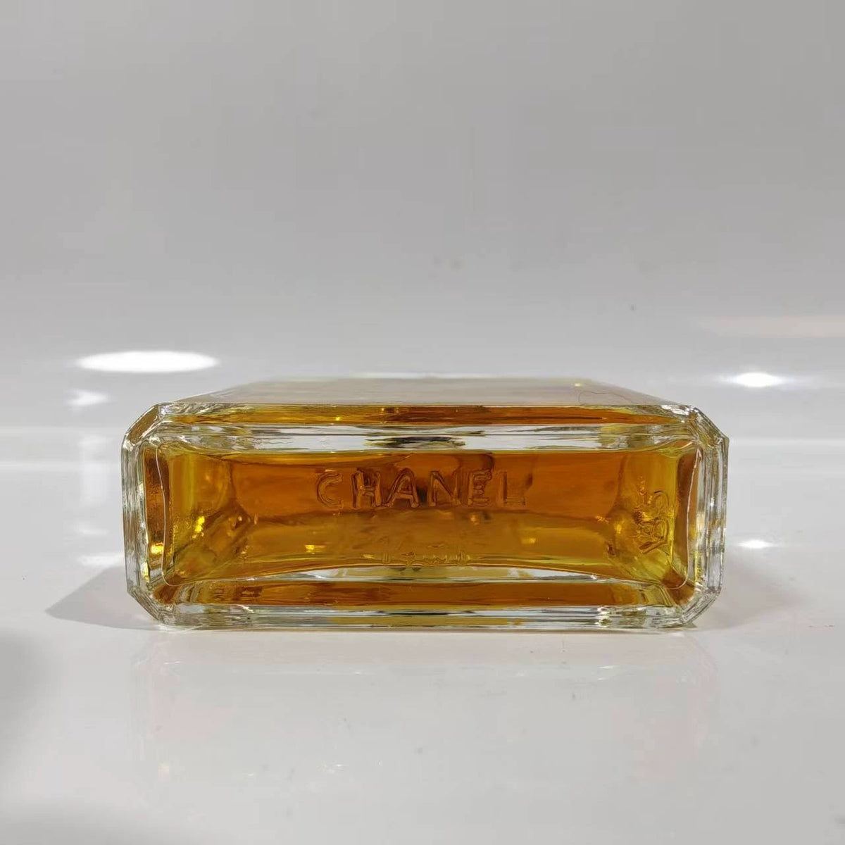020926-454 Chanel coco women