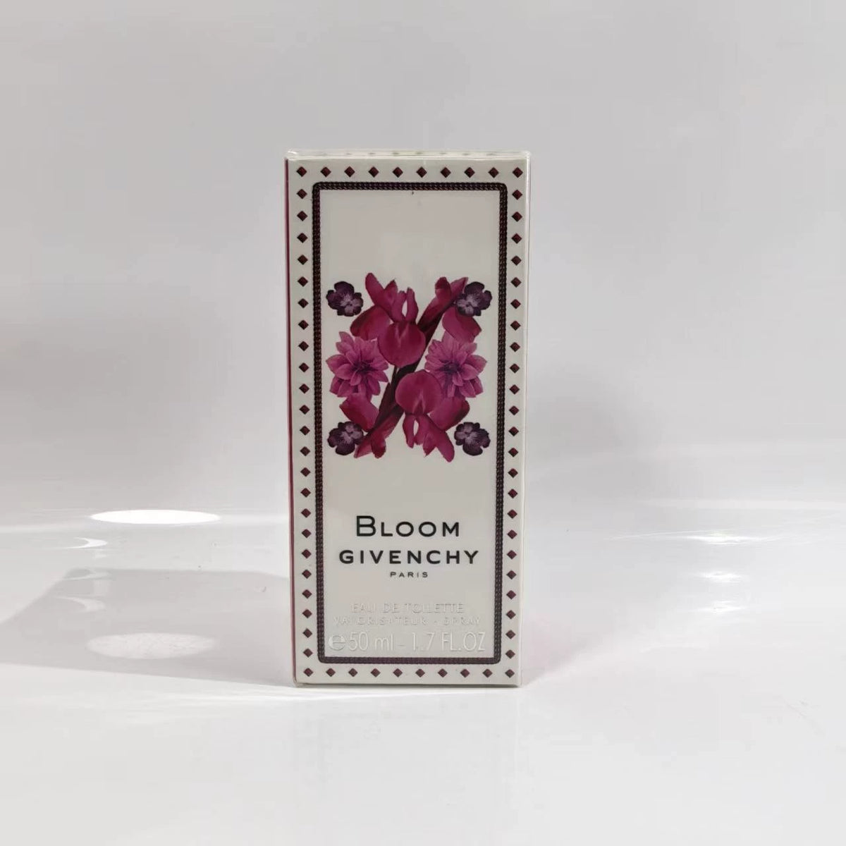 020926-91 Givenchy blooming flowers