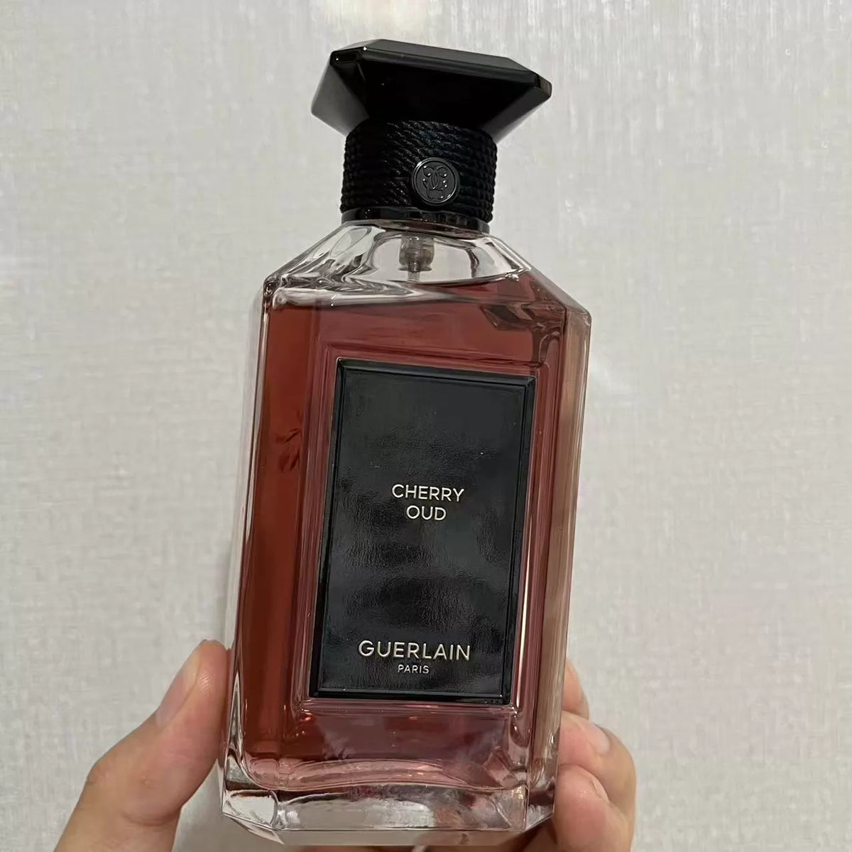 05826-386 Guerlain Drunken Cherry Oud Parfum 200ml 6.8 oz
