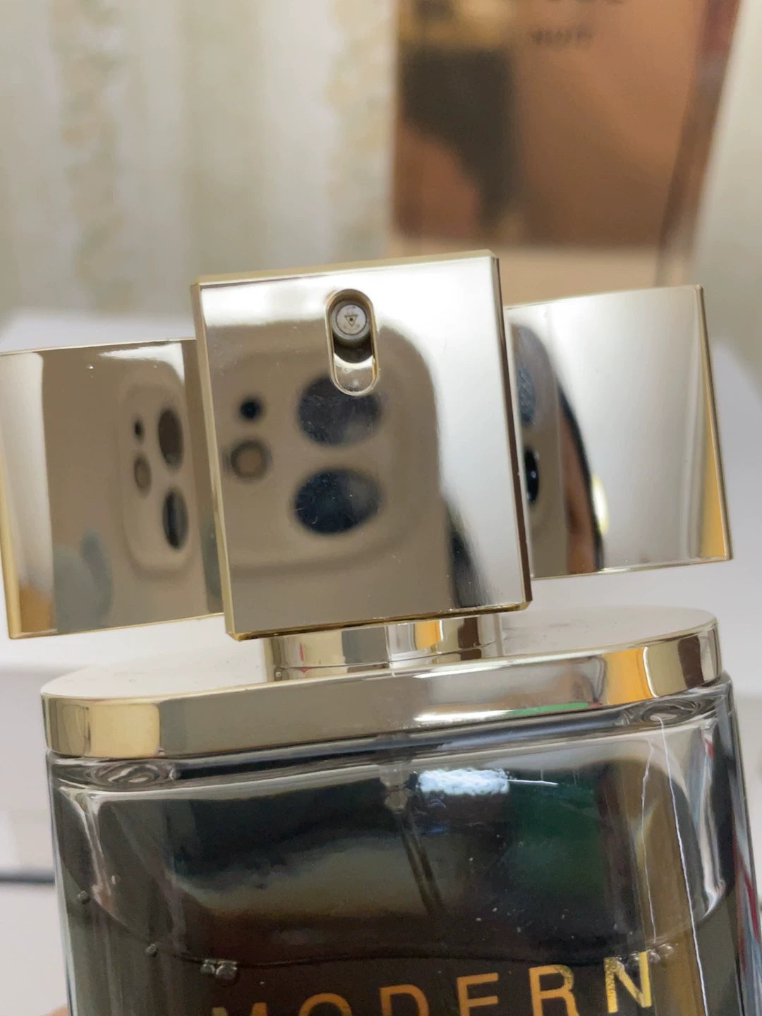 070526-32 Estée Lauder Estee Lauder Modern 100ml 3.4 oz