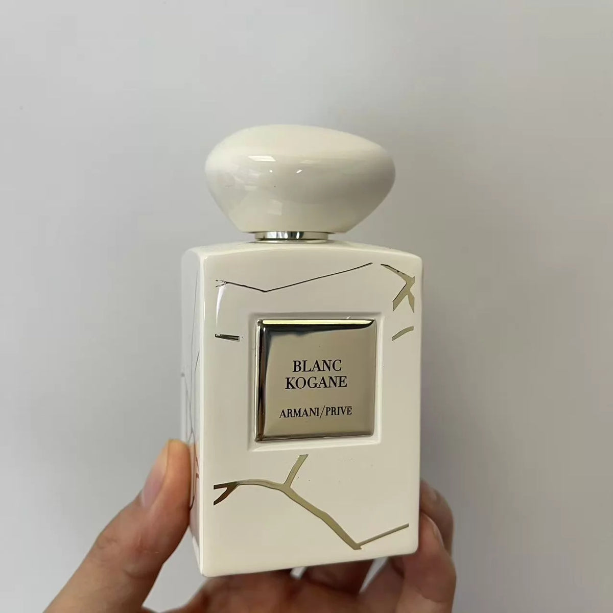 05826-647 Armani Noble White Gold 100ml 3.4 oz