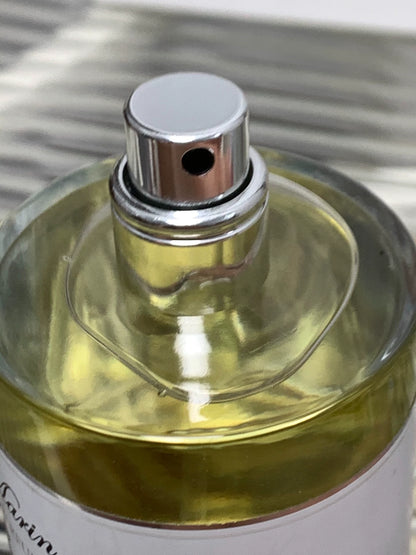 280726-7 There is box 100ml 3.4 oz