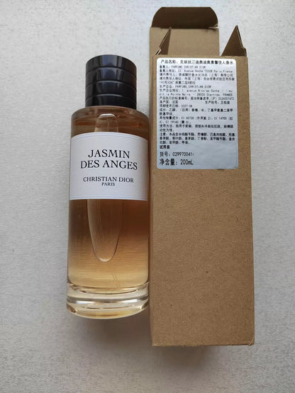 241026A-39 Dior 27.8 200ml 6.8 oz