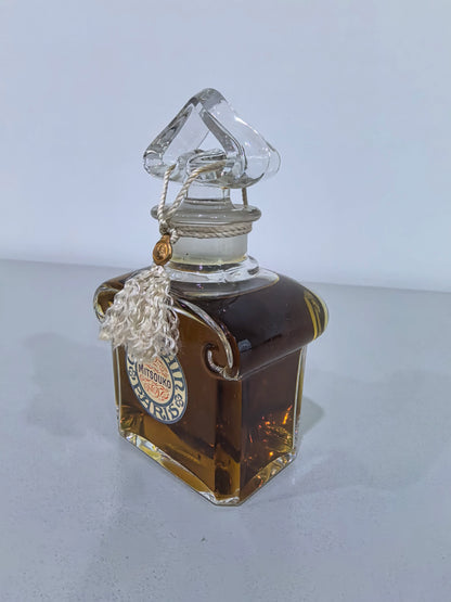 200826-38 Guerlain Madame Butterfly Essence 125ml 4.2 oz