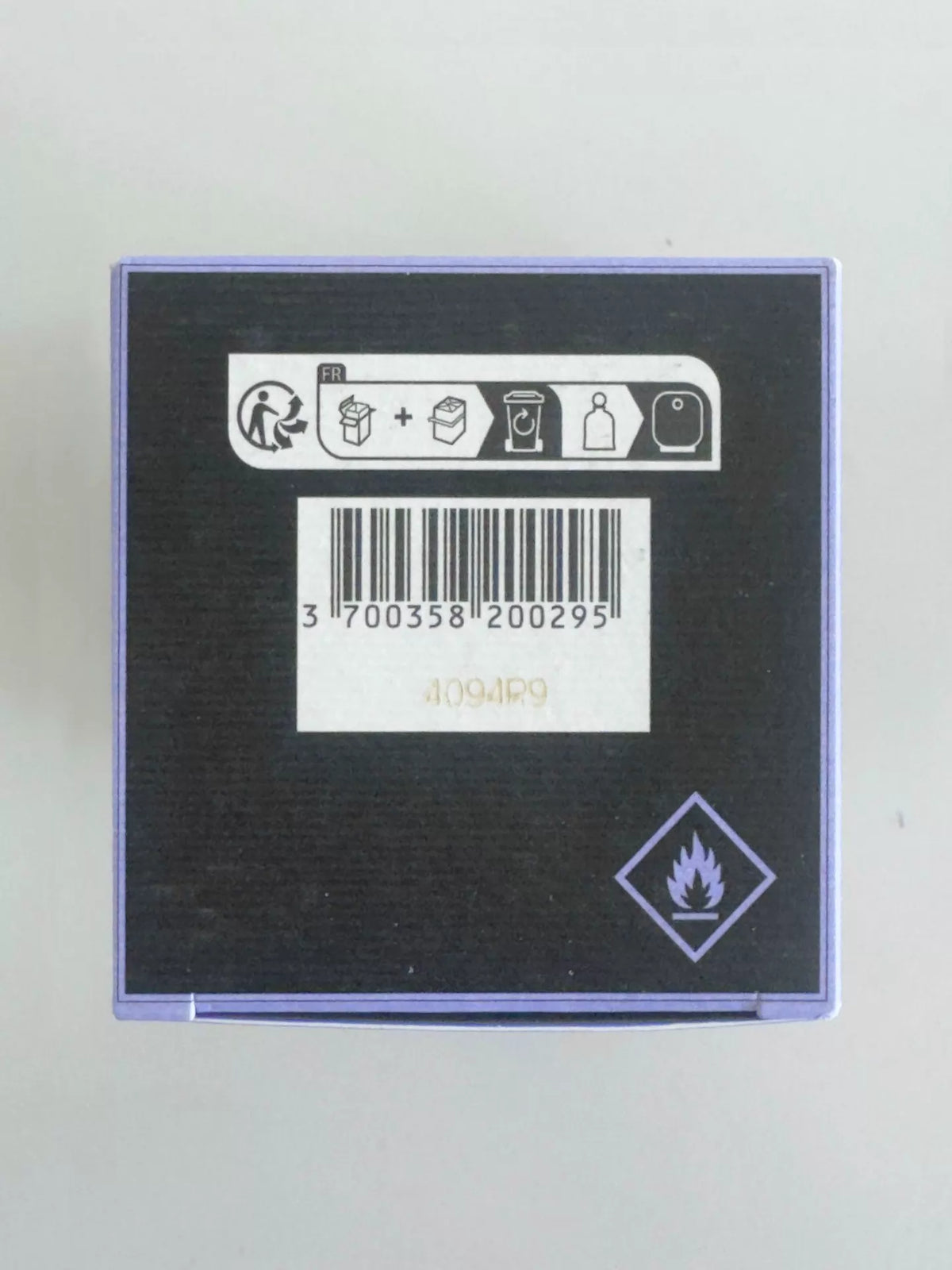 051026-lutens-35 Serge Lutens SURGE LUTENS Perfume