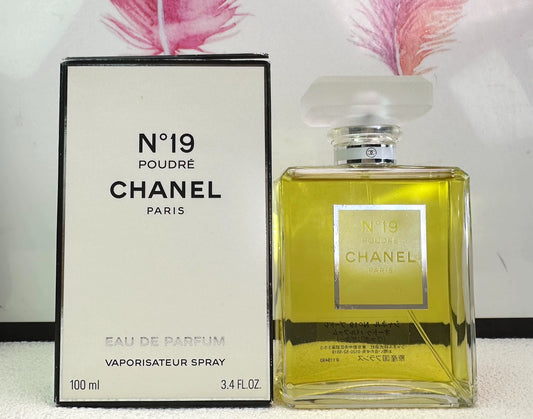 140525-93 Chanel No 19 Eau de Parfum EDP 100ml 3.4oz