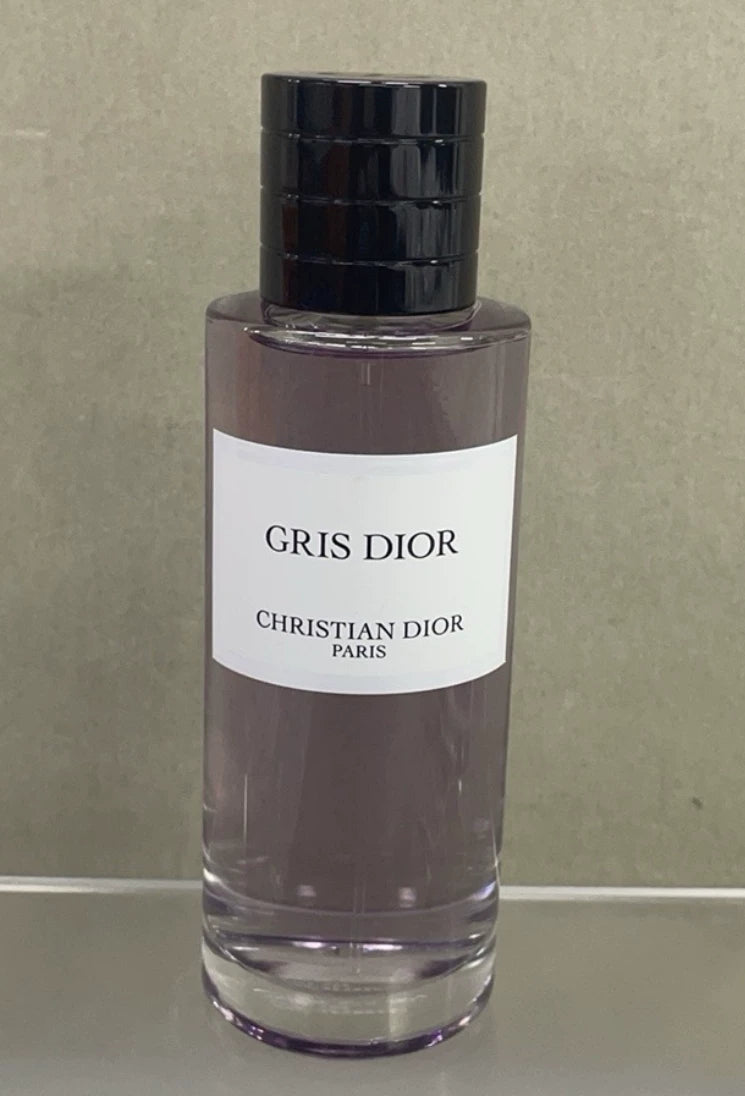 010426-221 Dior Montaigne Salon GRIS Parfum 250ml 8.5 oz