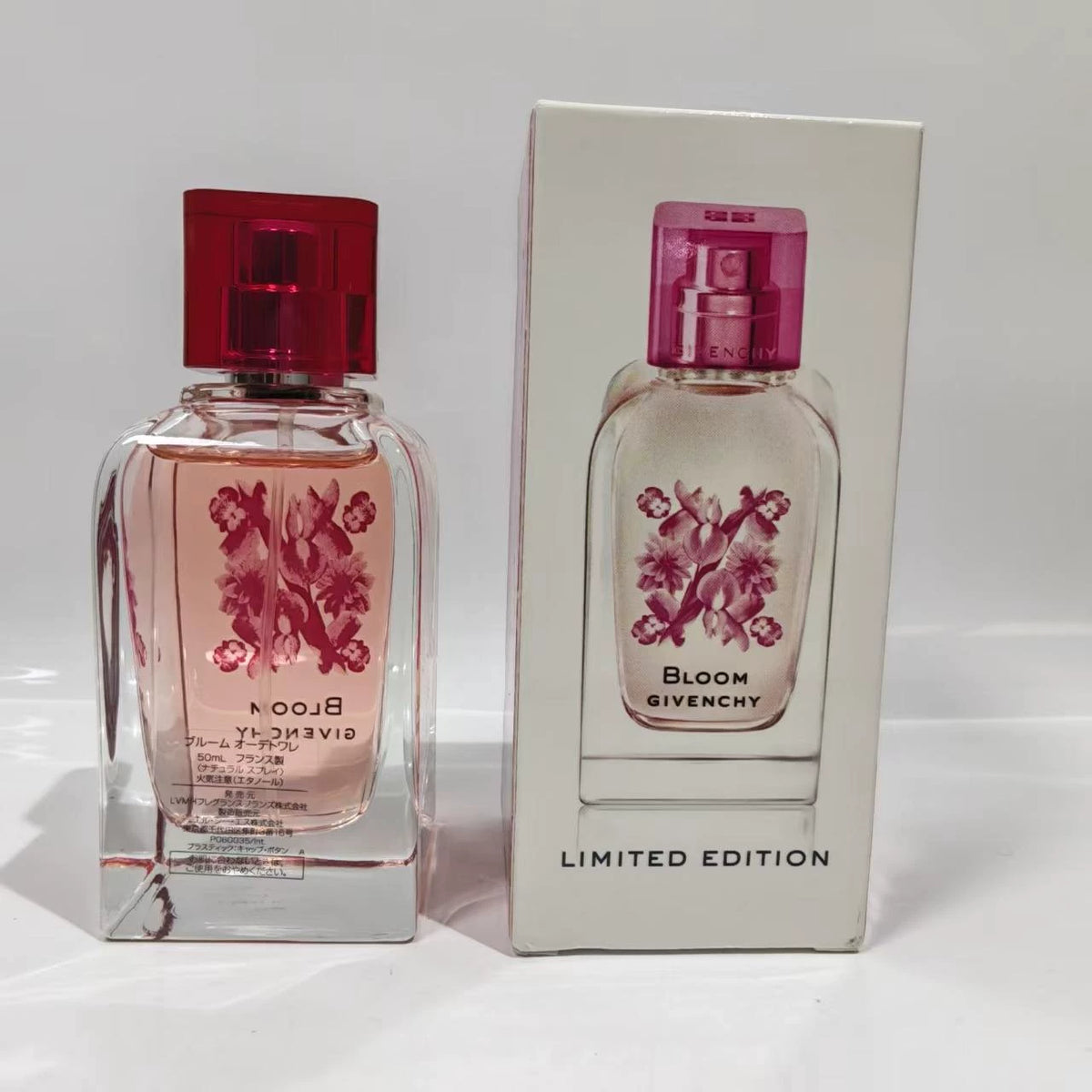 020926-429 Givenchy blooming flowers