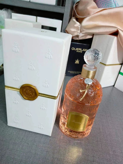 211026-66 Guerlain Collection Bee Bottle Parfum 125ml 4.2 oz