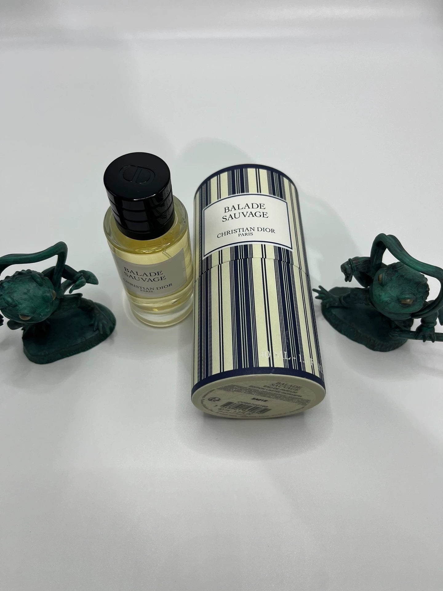 030926-166 Dior Walking in Wilderness Perfume 40ml 1.4 oz