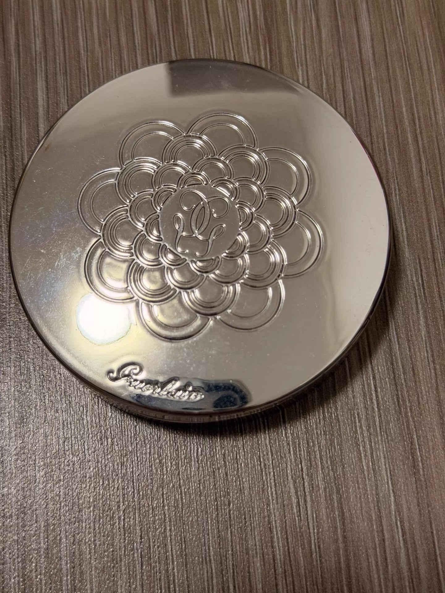 180626-90 Guerlain Meteor Powder