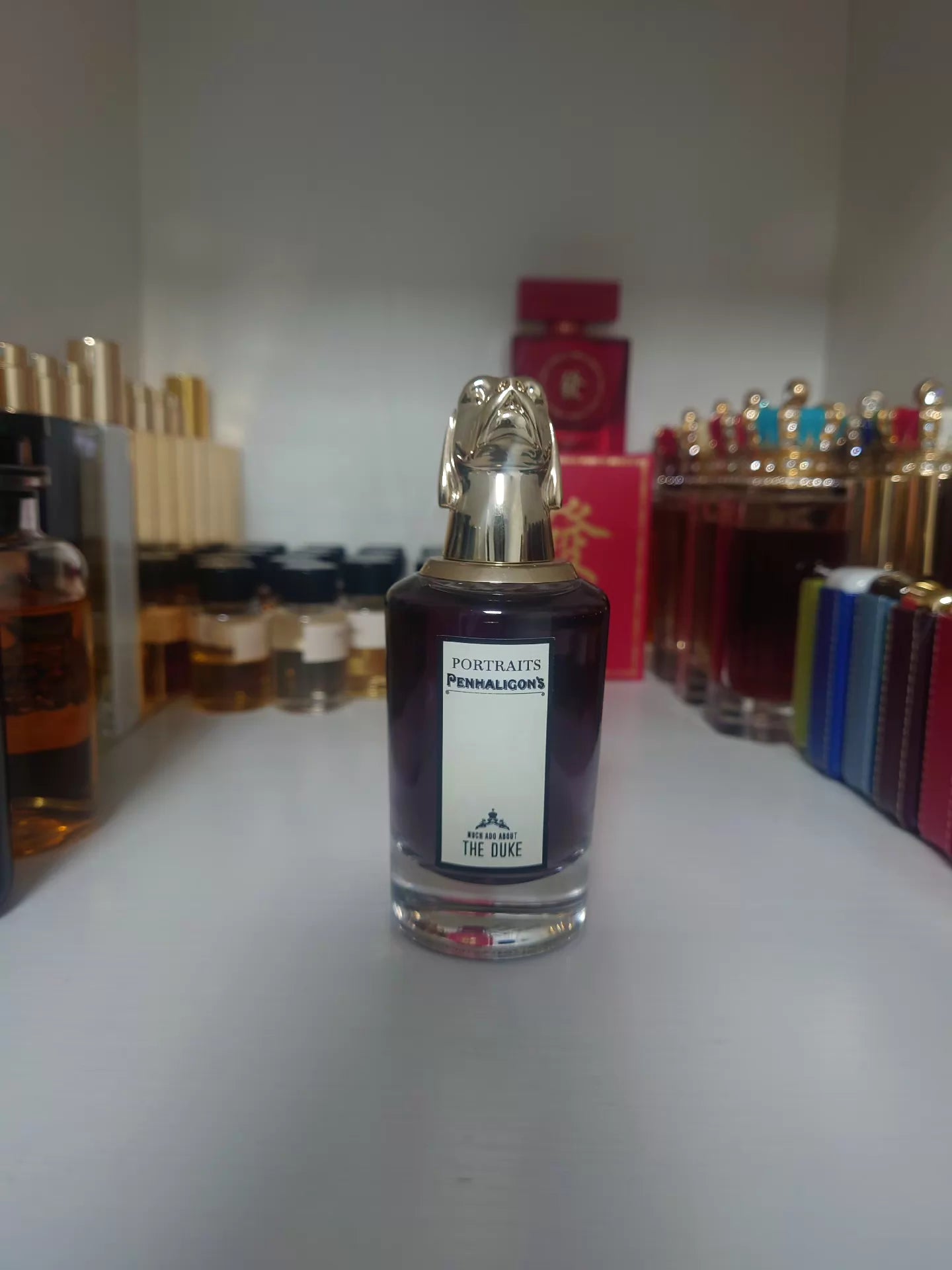 110826-164 Penhaligon Animal Head Perfume