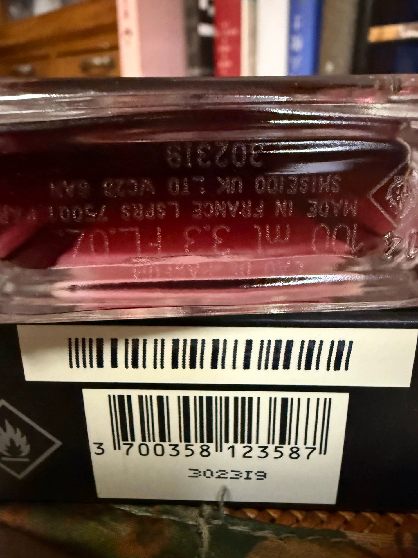 011225-69 Serge Lutens Eau de Parfum EDP 100 ml 3.4 oz