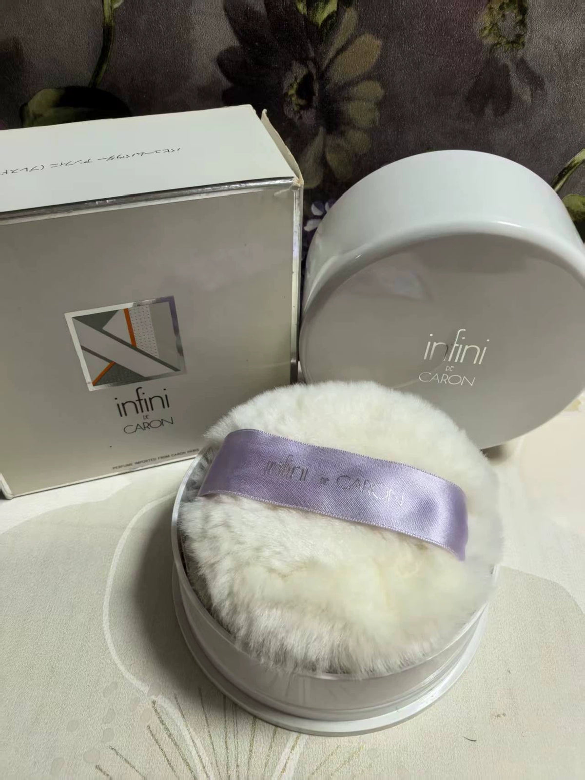 071026-10 Caron Infini Body Powder