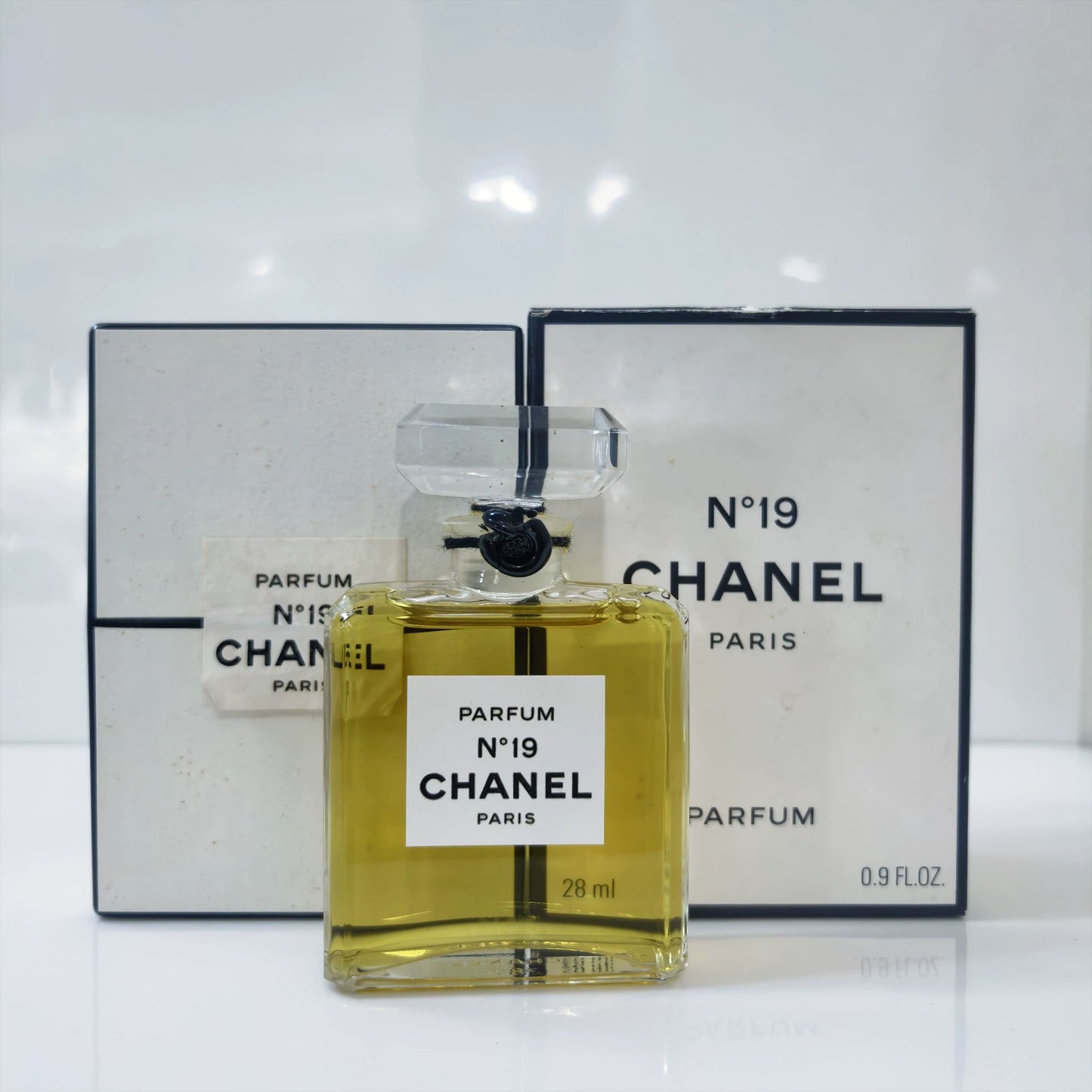 220226-59 Chanel N19 28ml Parfum Perfume