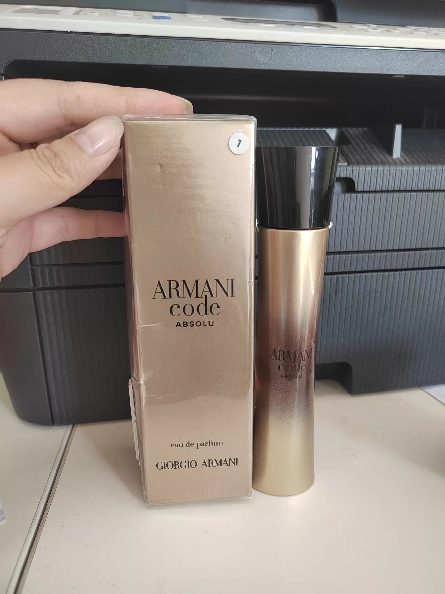 010926-148 Armani Golden Code Perfume 50ml 1.7 oz