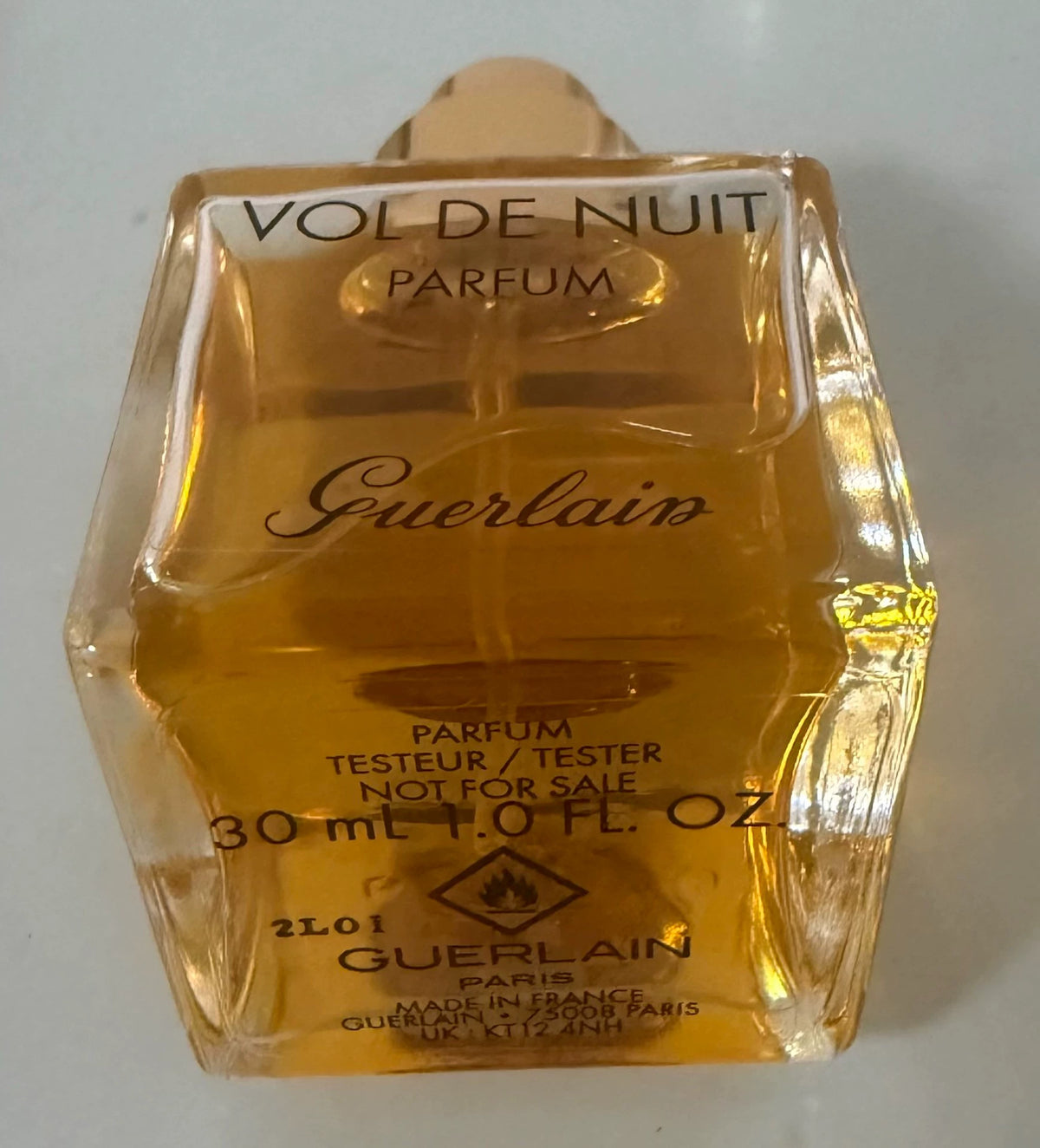 041026-13 Guerlain Brand new unused 30ml 1 oz