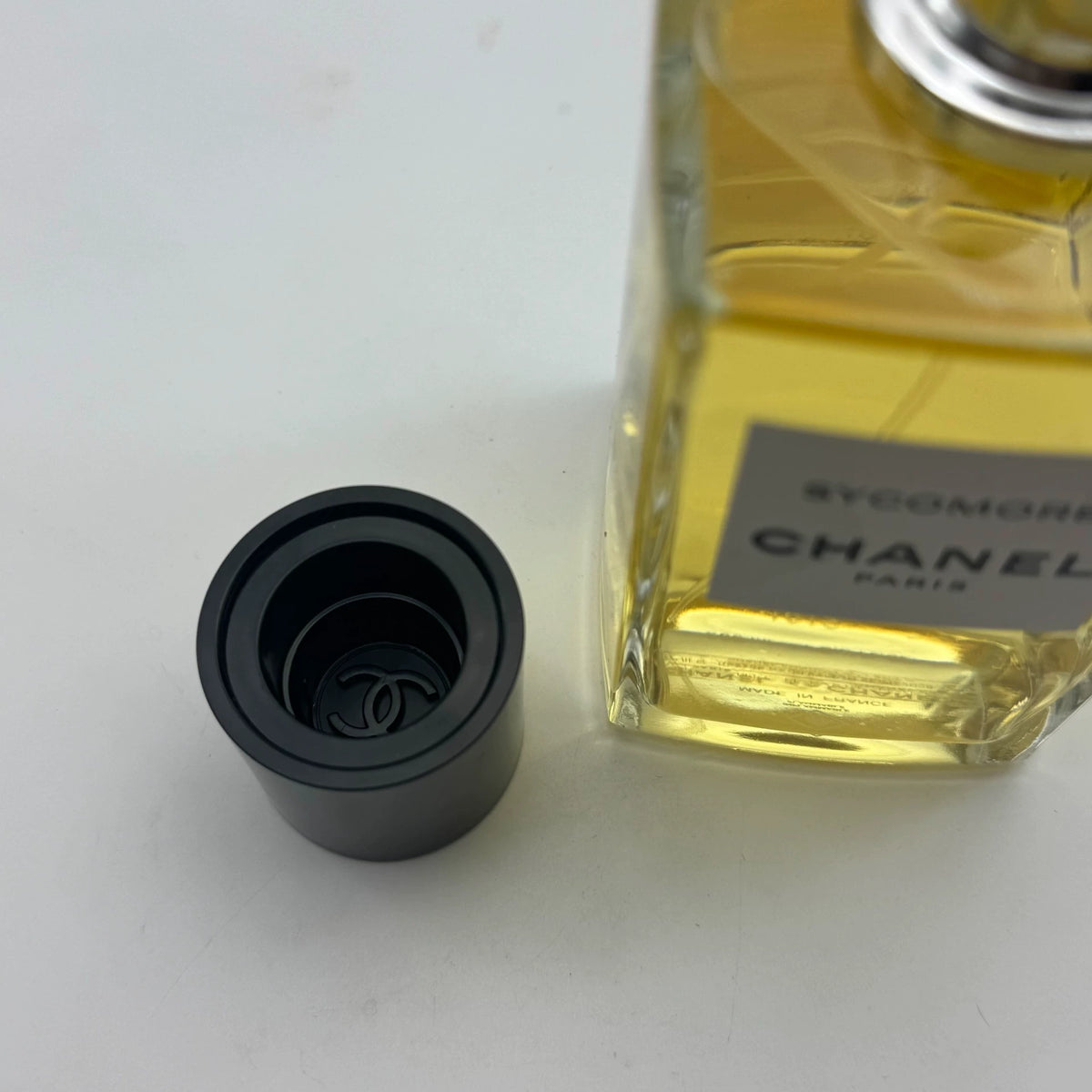 151026-157 Chanel Wutong Shadow Wood 200ml 6.8 oz