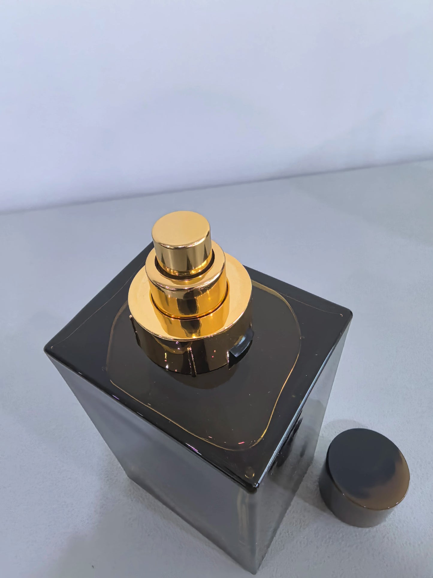 200826-39 Burberry Haute Couture Series EDP 150ml 5.1 oz