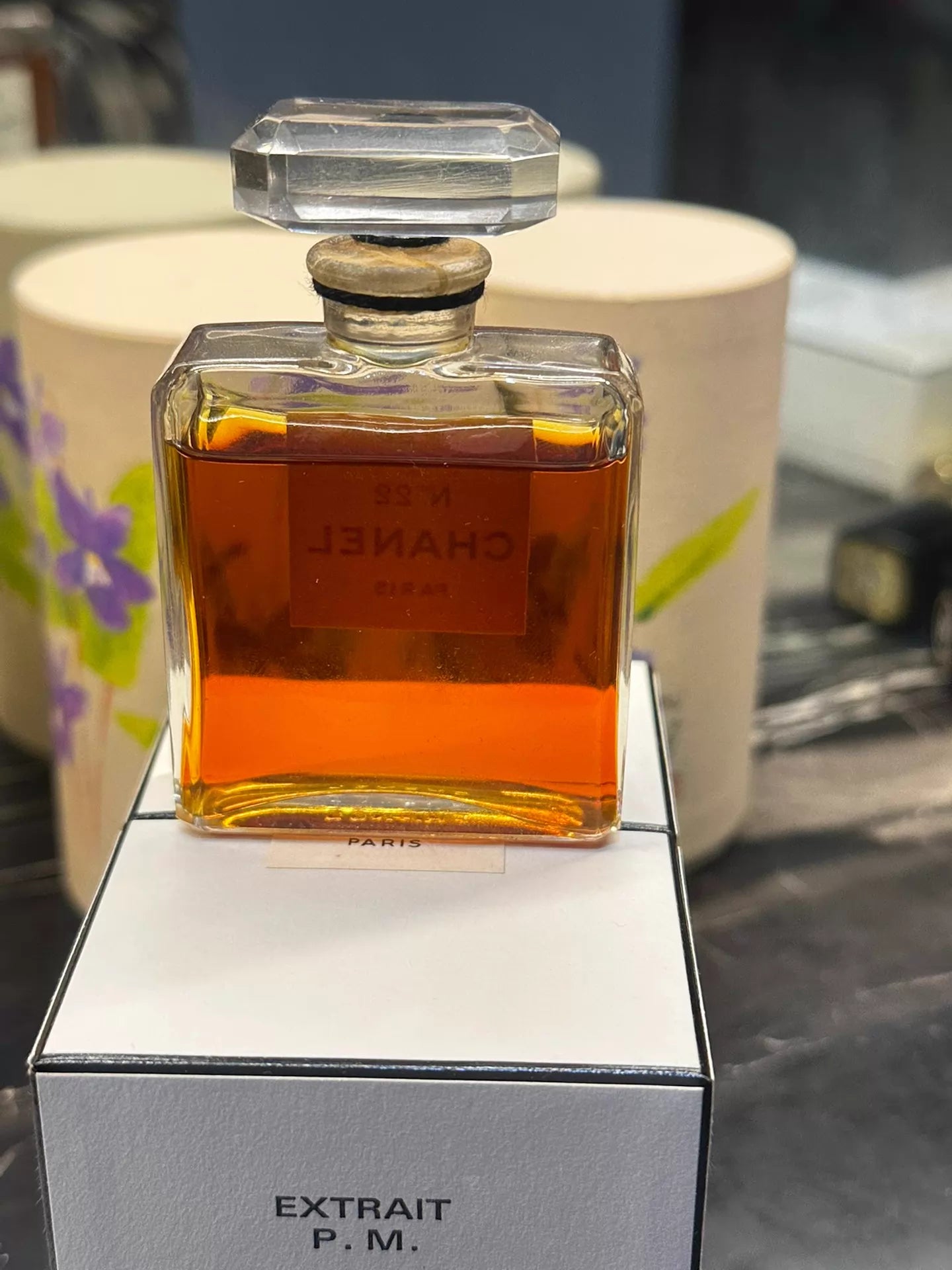 060626-32 Chanel n22 fragrance  1970s Parfum 30ml 1 oz