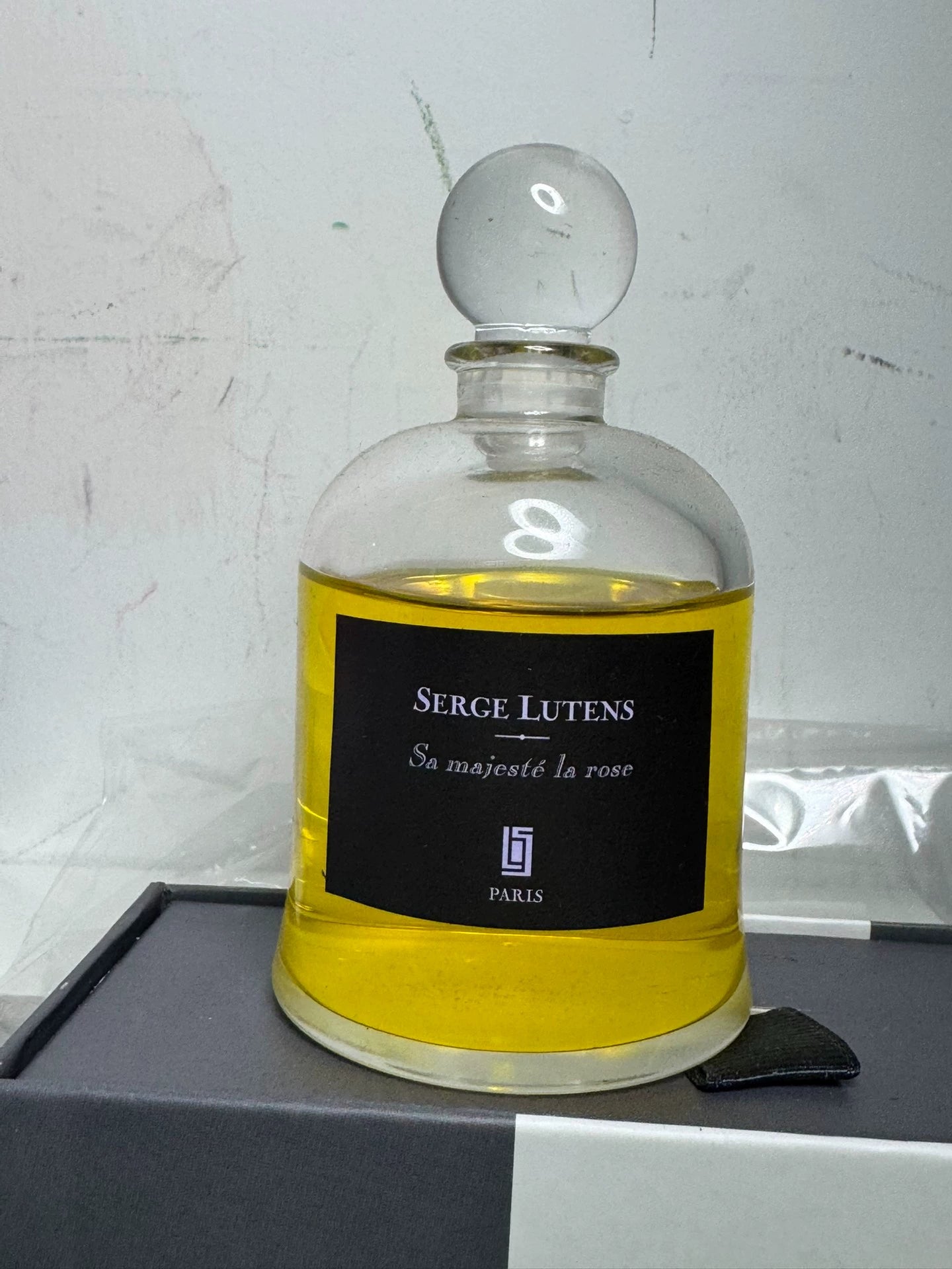 200126-100 - Serge Lutens Sa Majesté la Rose EDP 75ml