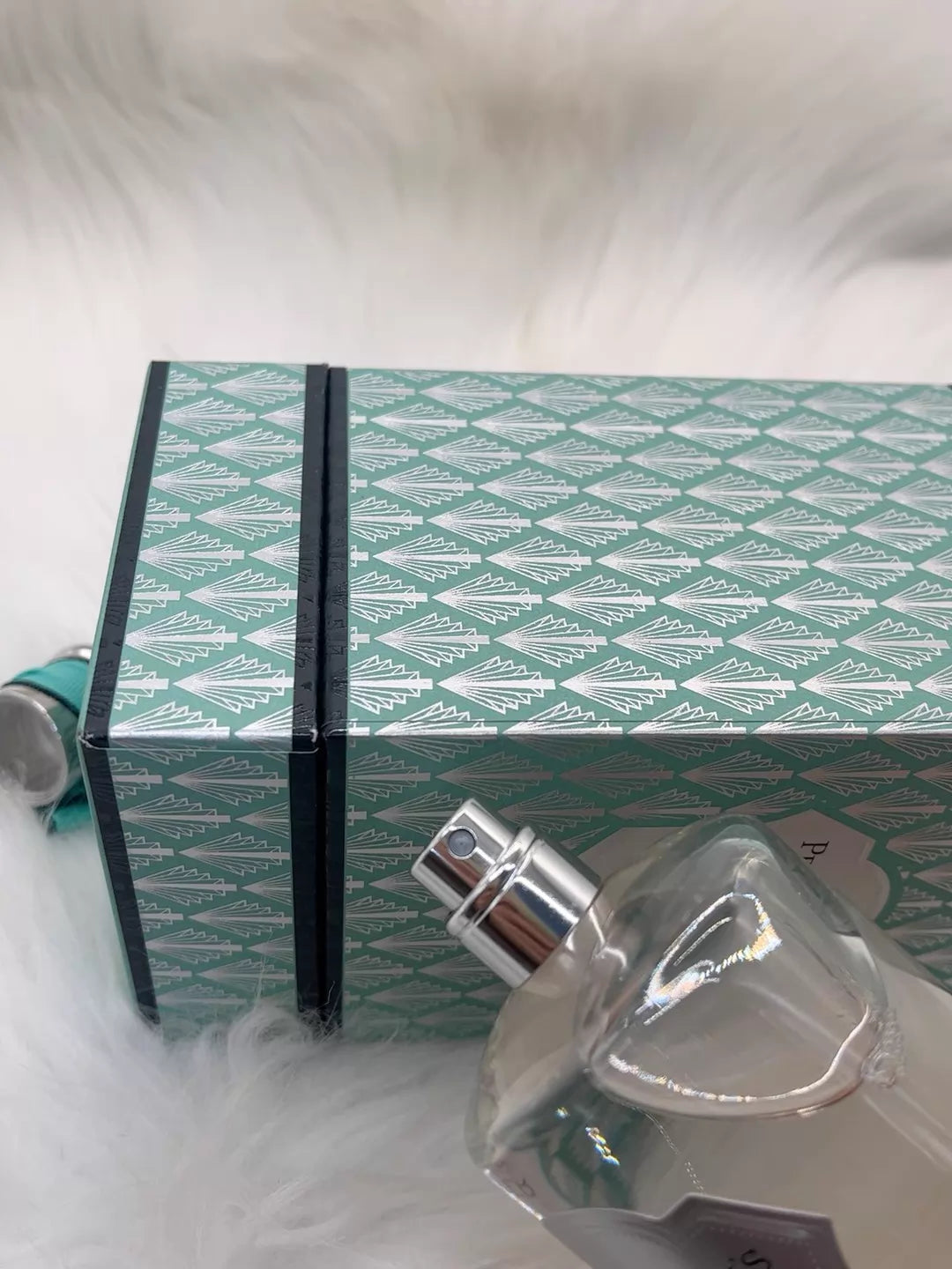 310326-30 Gin with box EDP 100ml 3.4 oz