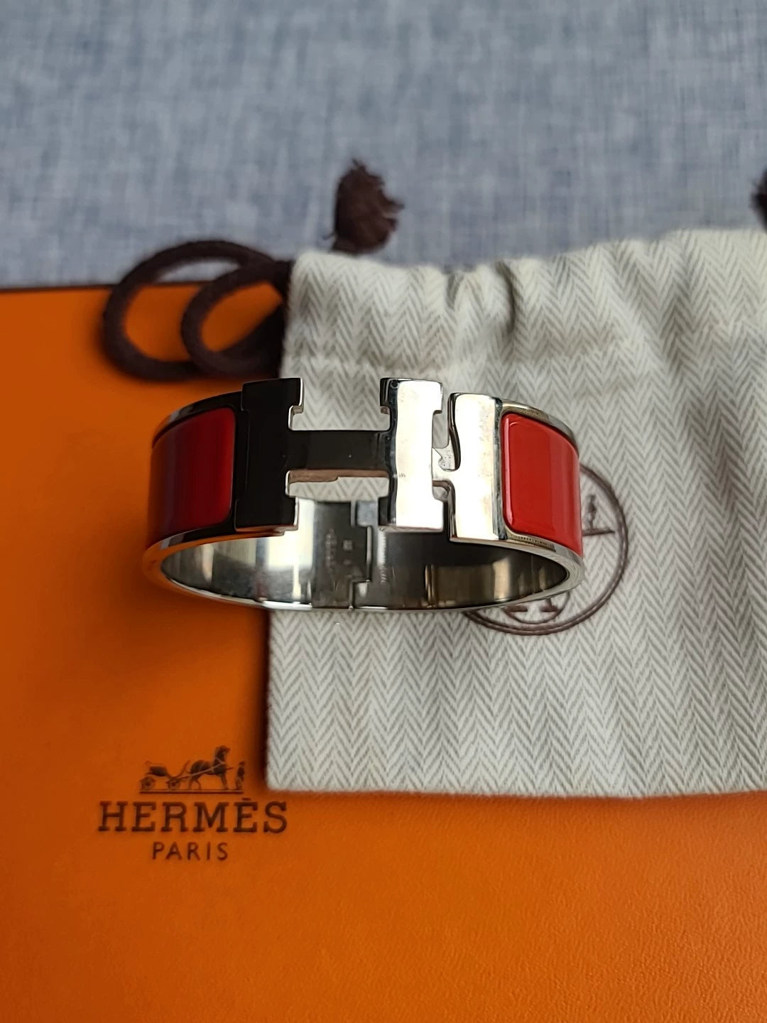 281024-1 Auth HERMES Clic Clac H Bracelet Bangle Blanc Size GM