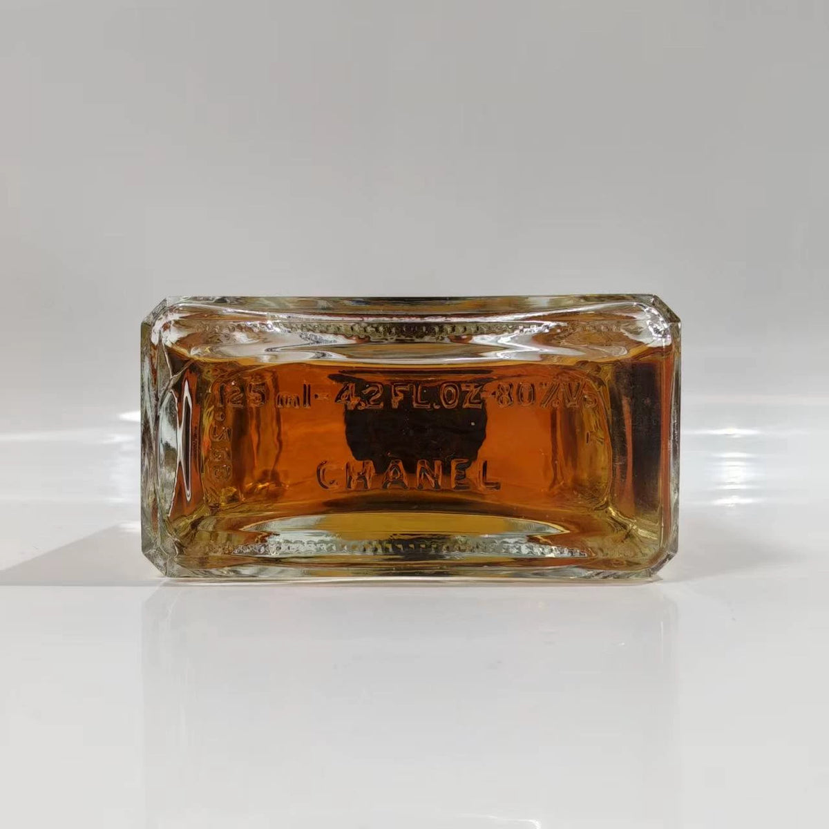 020926-449 Chanel coco lady