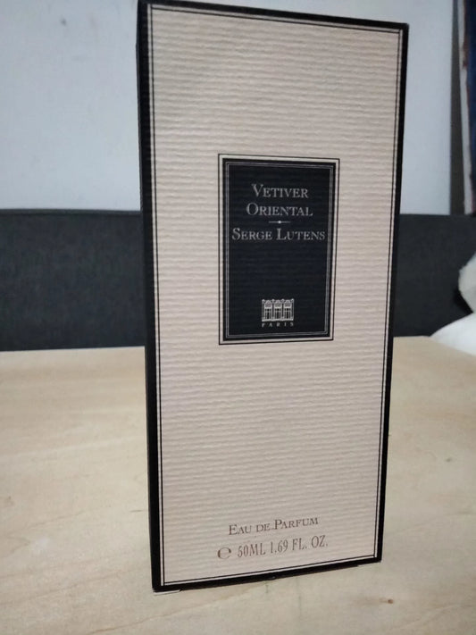 120126-93 Serge Lutens Eau de parfum 50ml 1.7 oz Vetiver Oriental