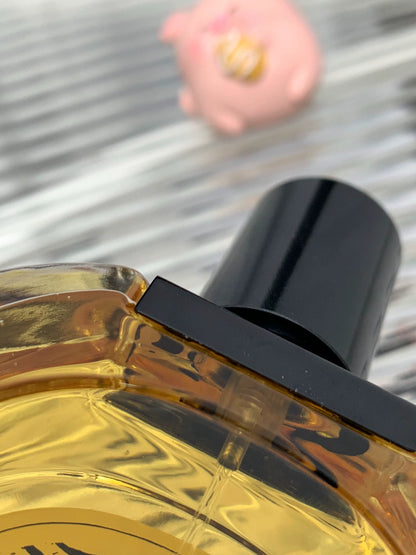 280726-120 There is box Parfum 100ml 3.4 oz