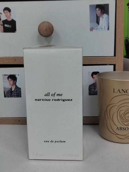010926-28 Narciso is given EDP 90ml 3 oz