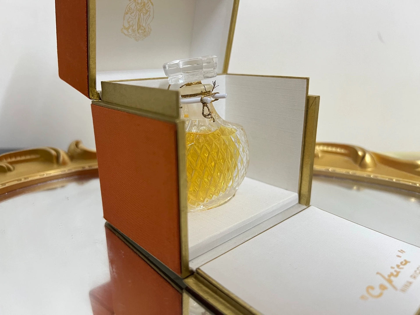 040826-193 Lalique NINA RICCI Rose