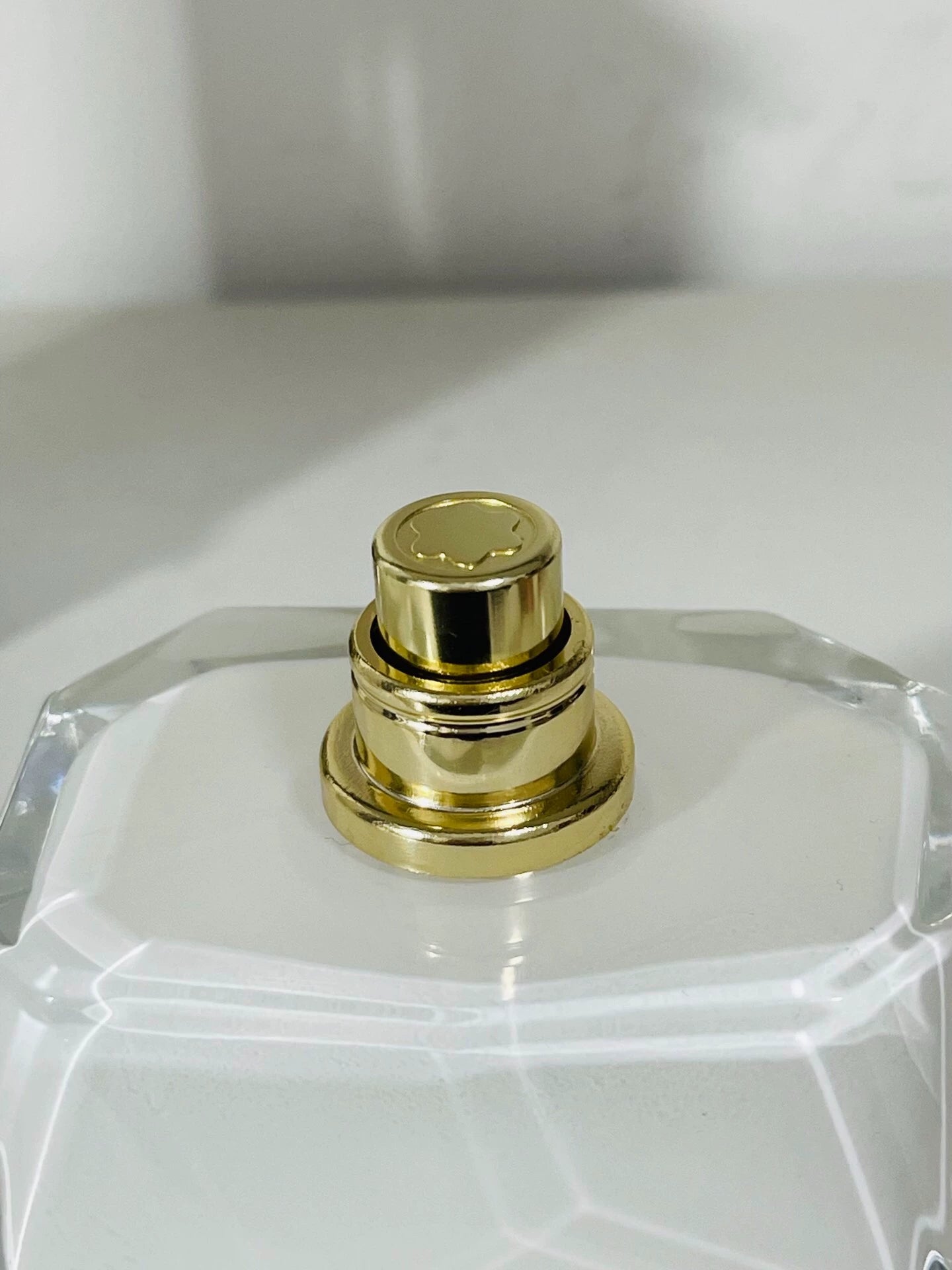 260526-156 Montblanc Pure White Seal Parfum 90ml 3 oz
