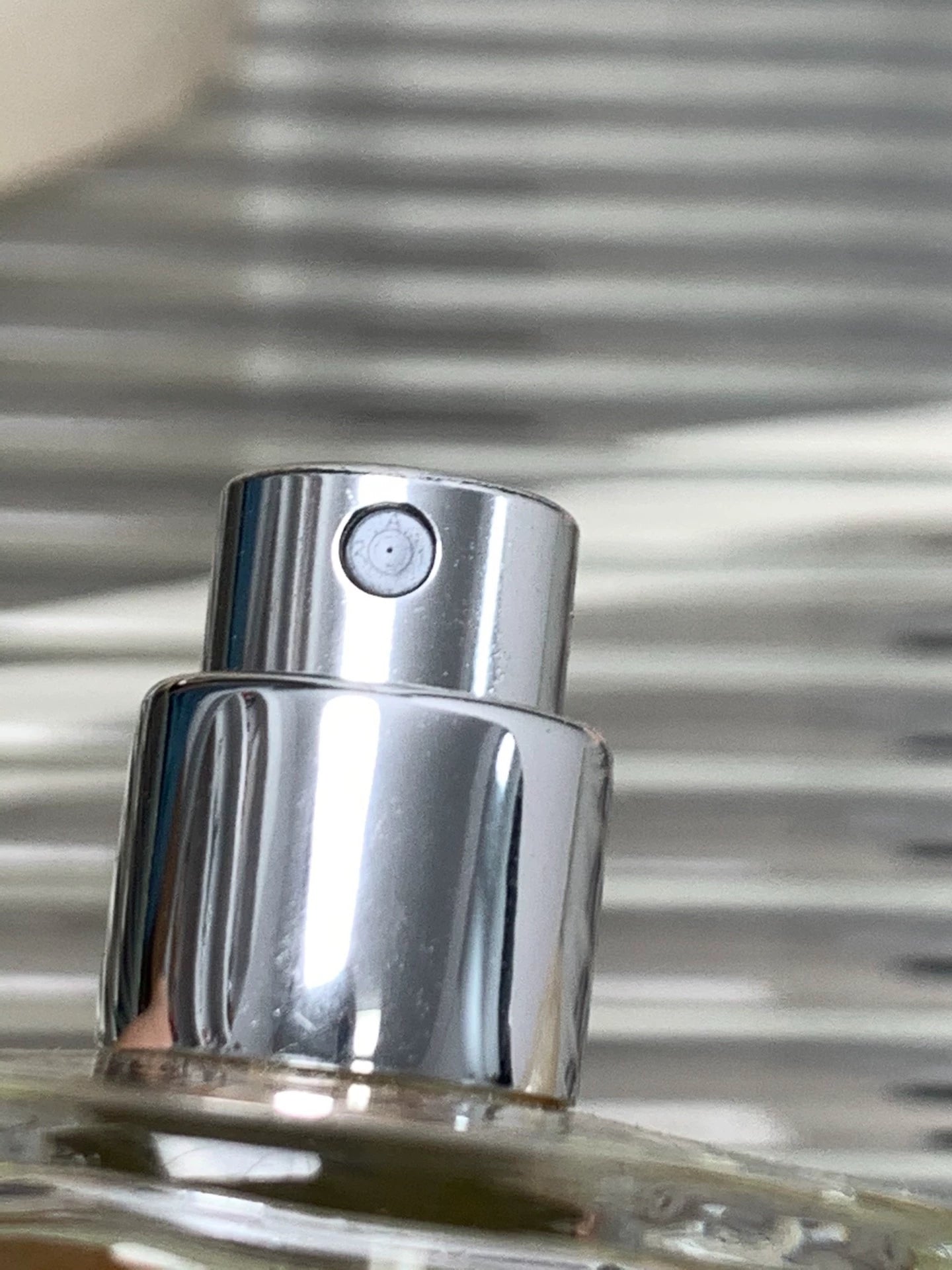 280726-4 There is box 30ml 1 oz