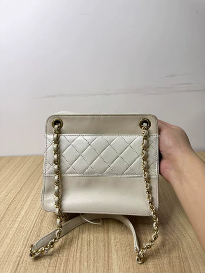 150626-bag-12 Chanel sheepskin diamond pattern handbag