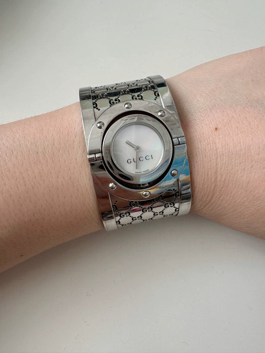 020426-watch-65 Gucci Double bracelet watch