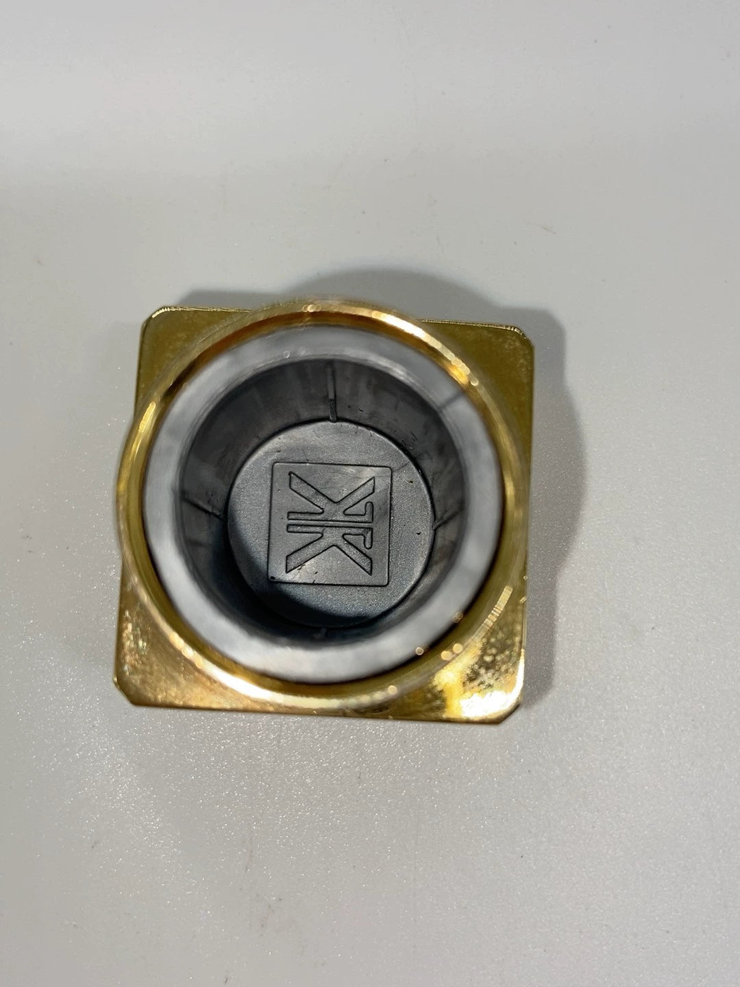 241025-31 Francis Kurkdjian 200ml 6.8 oz edp eau de parfum