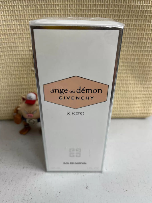 130326-61 Givenchy Dawn Intense EDP 30ml  1.0oz
