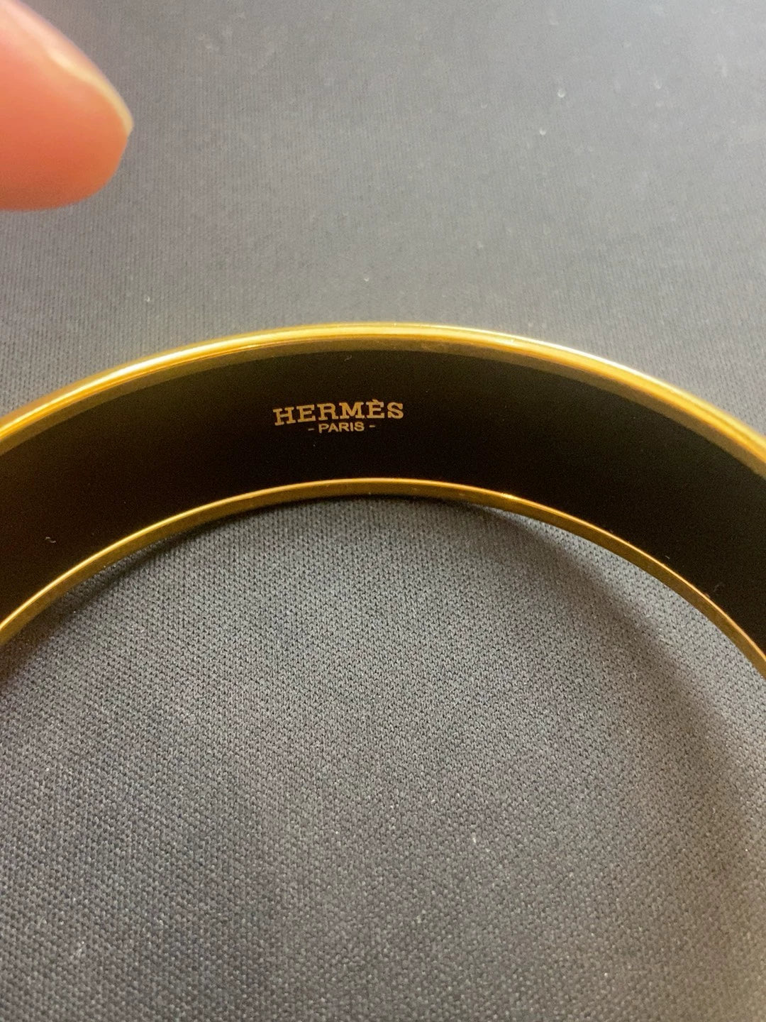 281024-30 Auth HERMES Email Bracelet Bangle Blanc Size 35mm