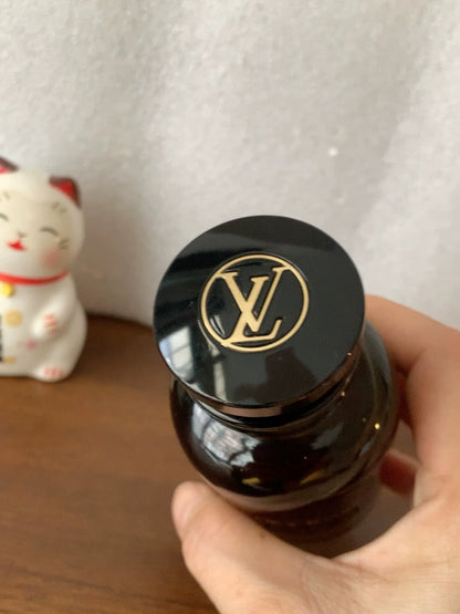 130926-30 Louis Vuitton LV