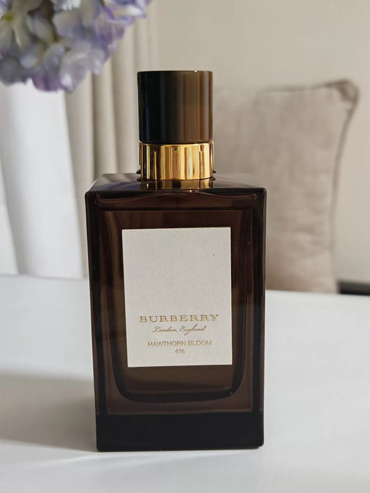 020426-127 Burberry Haute Couture Collection-Hawthorn 150ml 5.1 oz