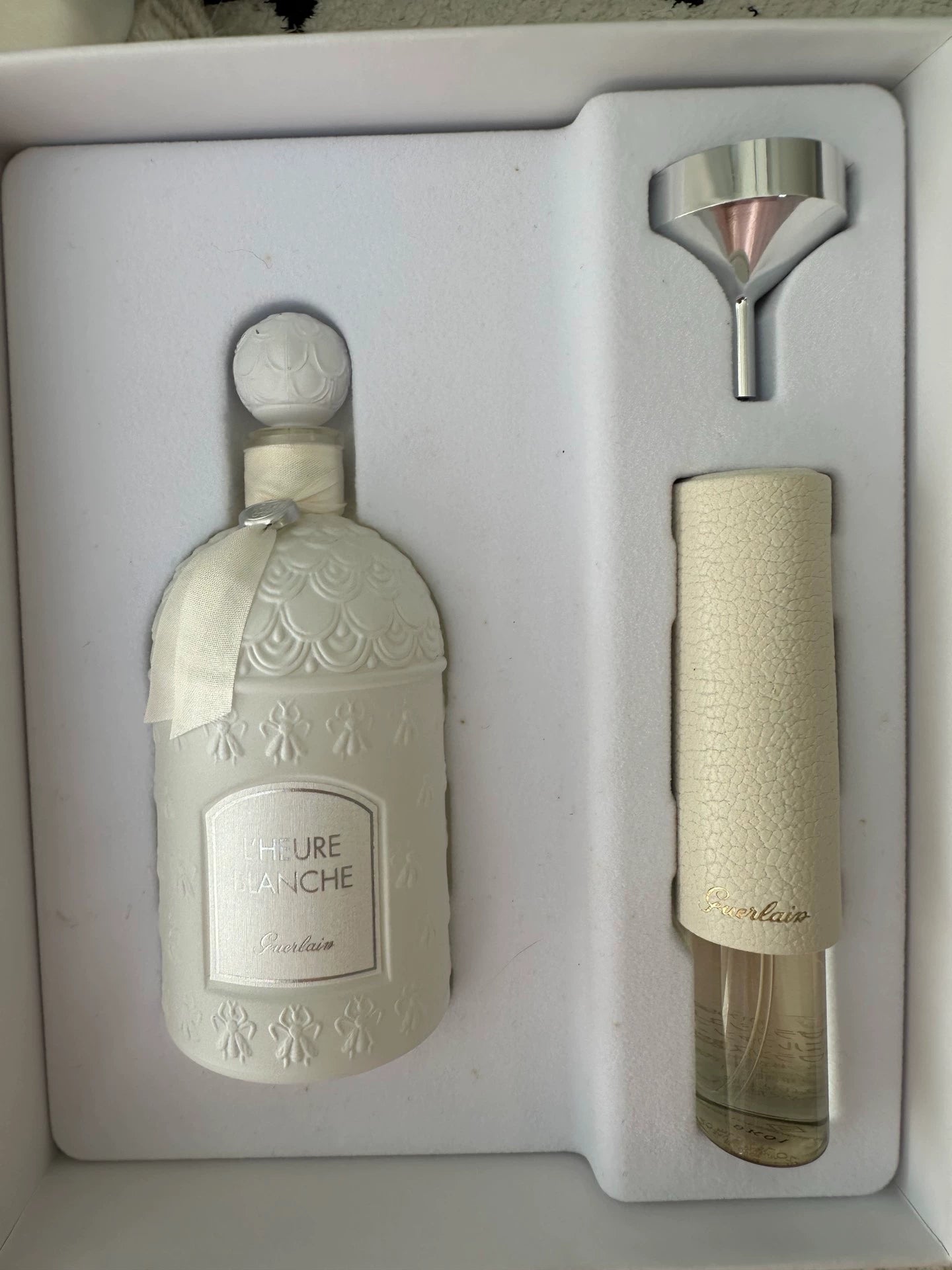 300726-221 Guerlain Dawn Aura