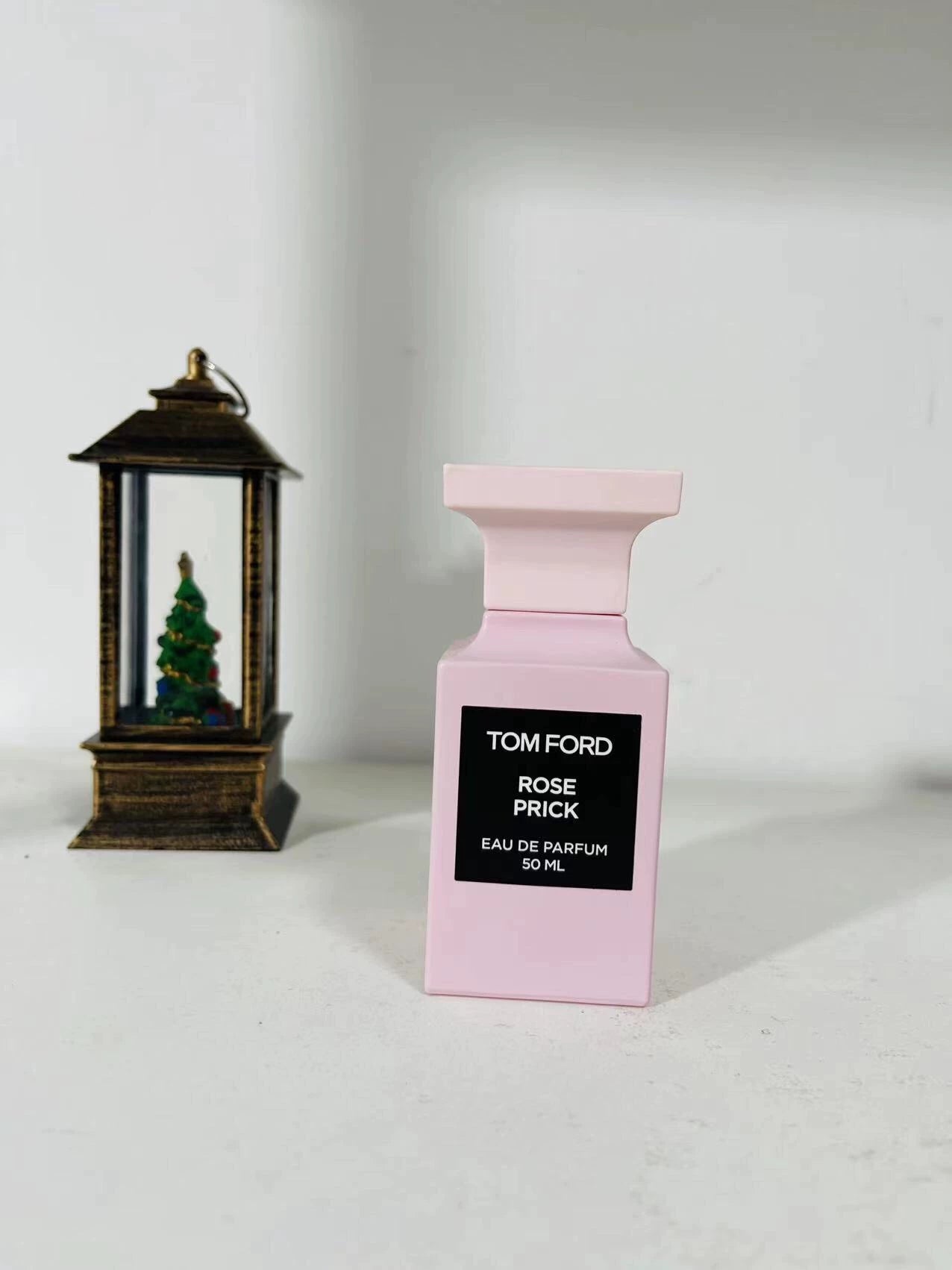 260526-25 Tom Ford 50mlTF Thorn Rose 50ml 1.7 oz